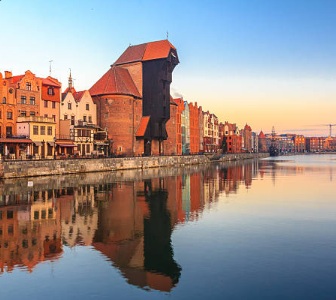 Żuraw Gdański nad Motławą